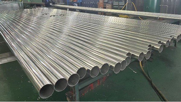 不銹鋼管大揭秘：工業(yè)與裝飾的奧秘！